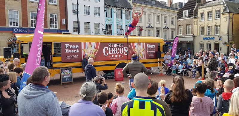 Cathedral Quarter Street Circus - Derby Days Out